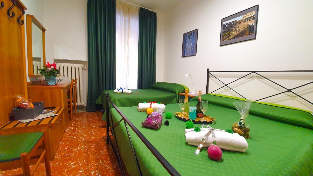 ホテル La Casa Verde Roma - Free Secure Parking If You Book 3 Nights エクステリア 写真